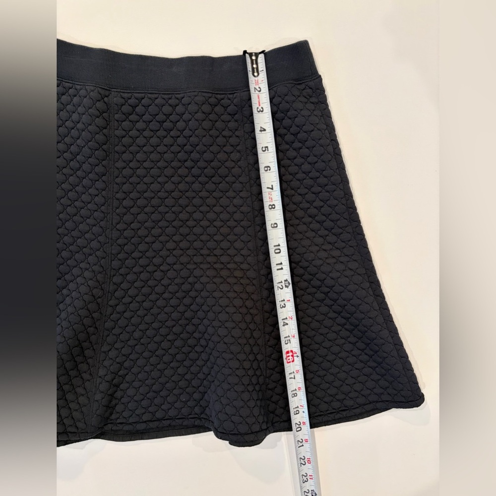 Uniqlo Black Quilted Puffed Diamond Textured Flounced Midi Skirt Flared Medium - Picture 2 of 8